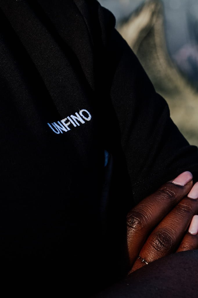 Over Close up Unfino logo